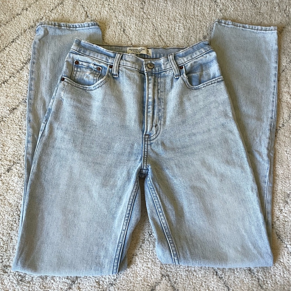 Abercrombie & Fitch The 90’s Slim Straight Ultra High Rise Denim Jean Sz 26 2L